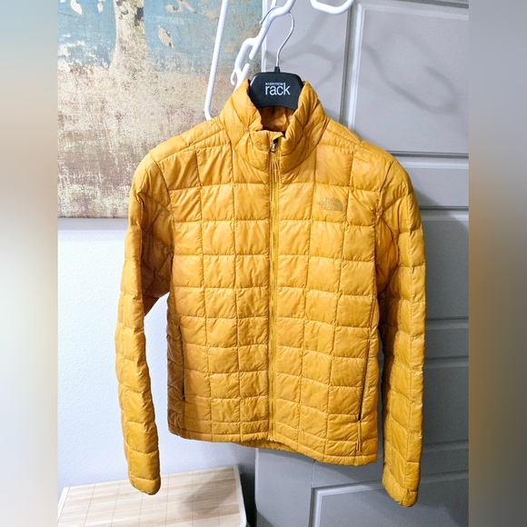 Vibrant Yellow Quilted Puffer Jacket with High Collar - Picture 1 of 9